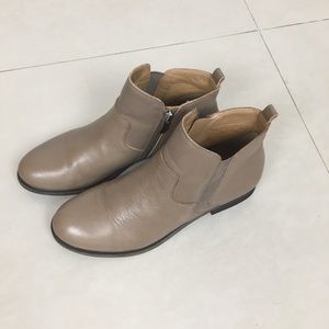 Franco Sarto Booties tan